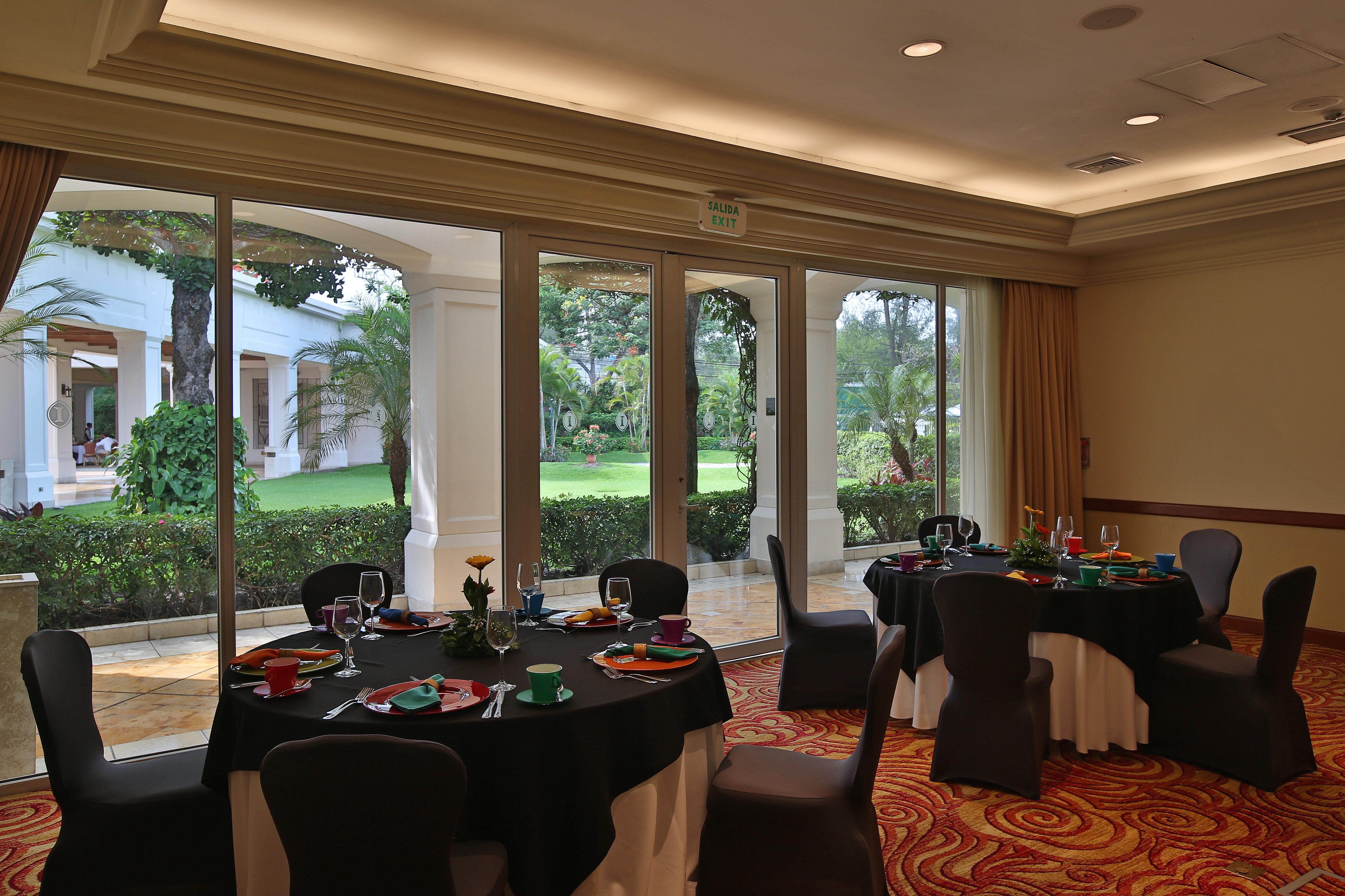 Отель Real Intercontinental San Salvador By Ihg Экстерьер фото