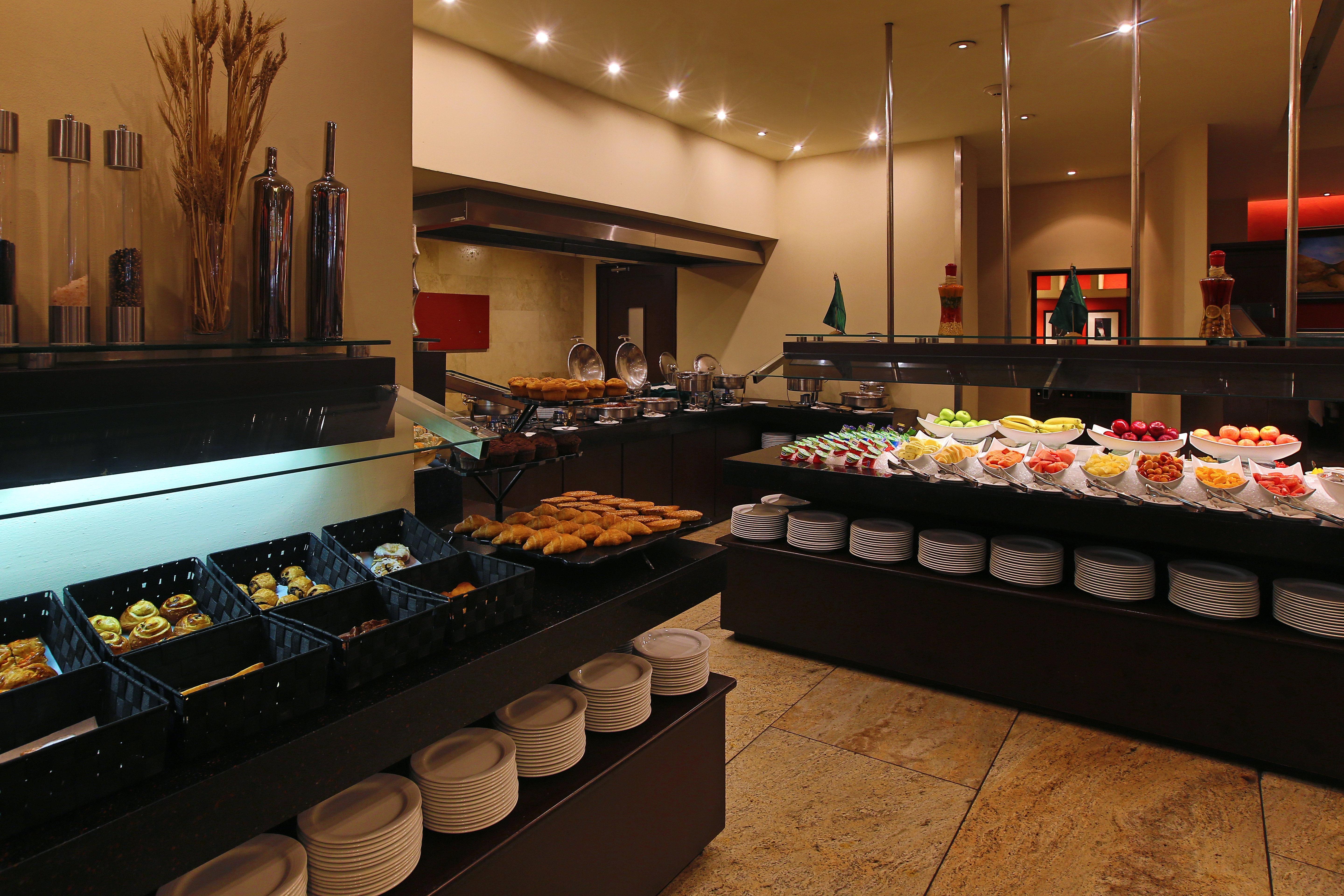 Отель Real Intercontinental San Salvador By Ihg Экстерьер фото