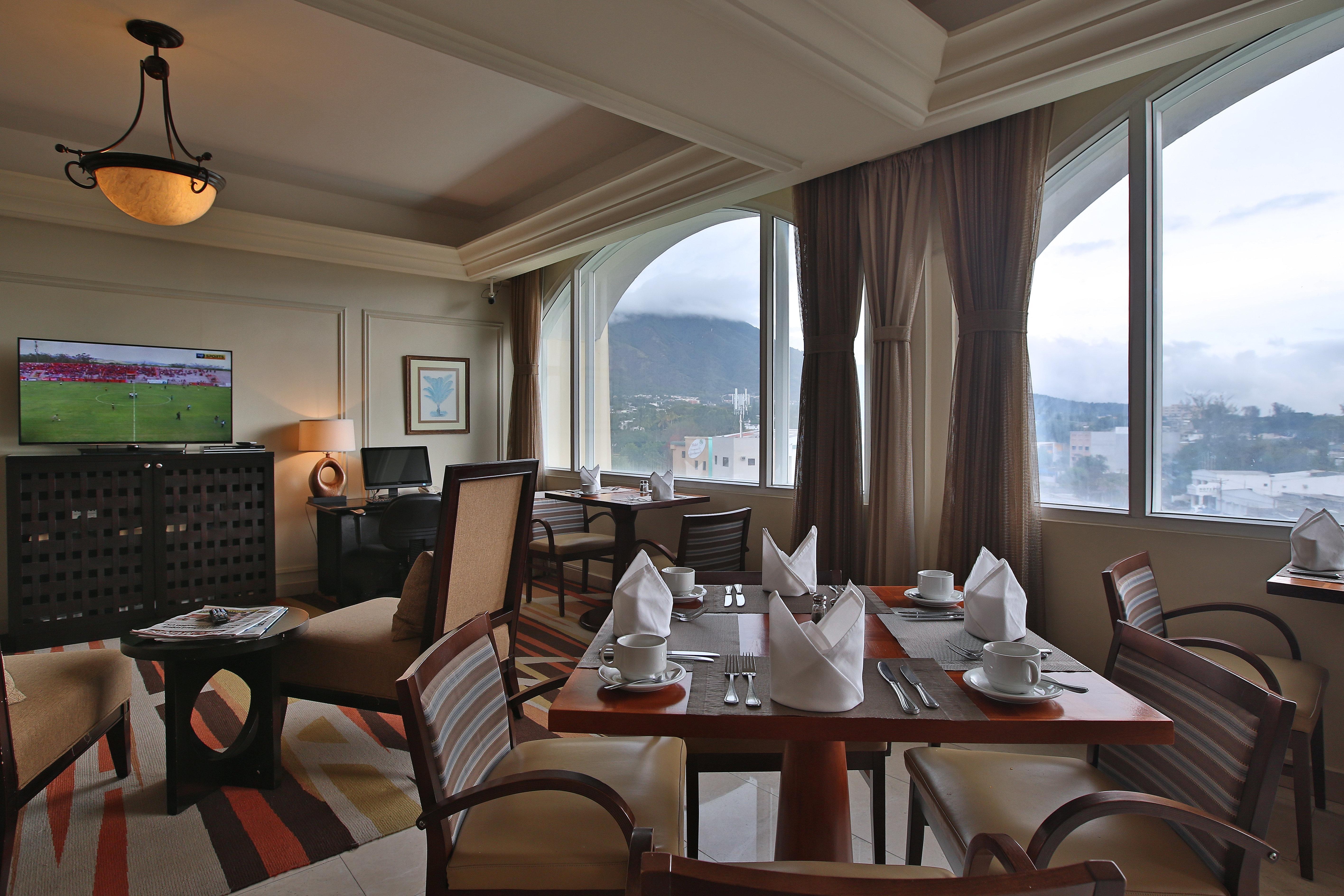 Отель Real Intercontinental San Salvador By Ihg Экстерьер фото