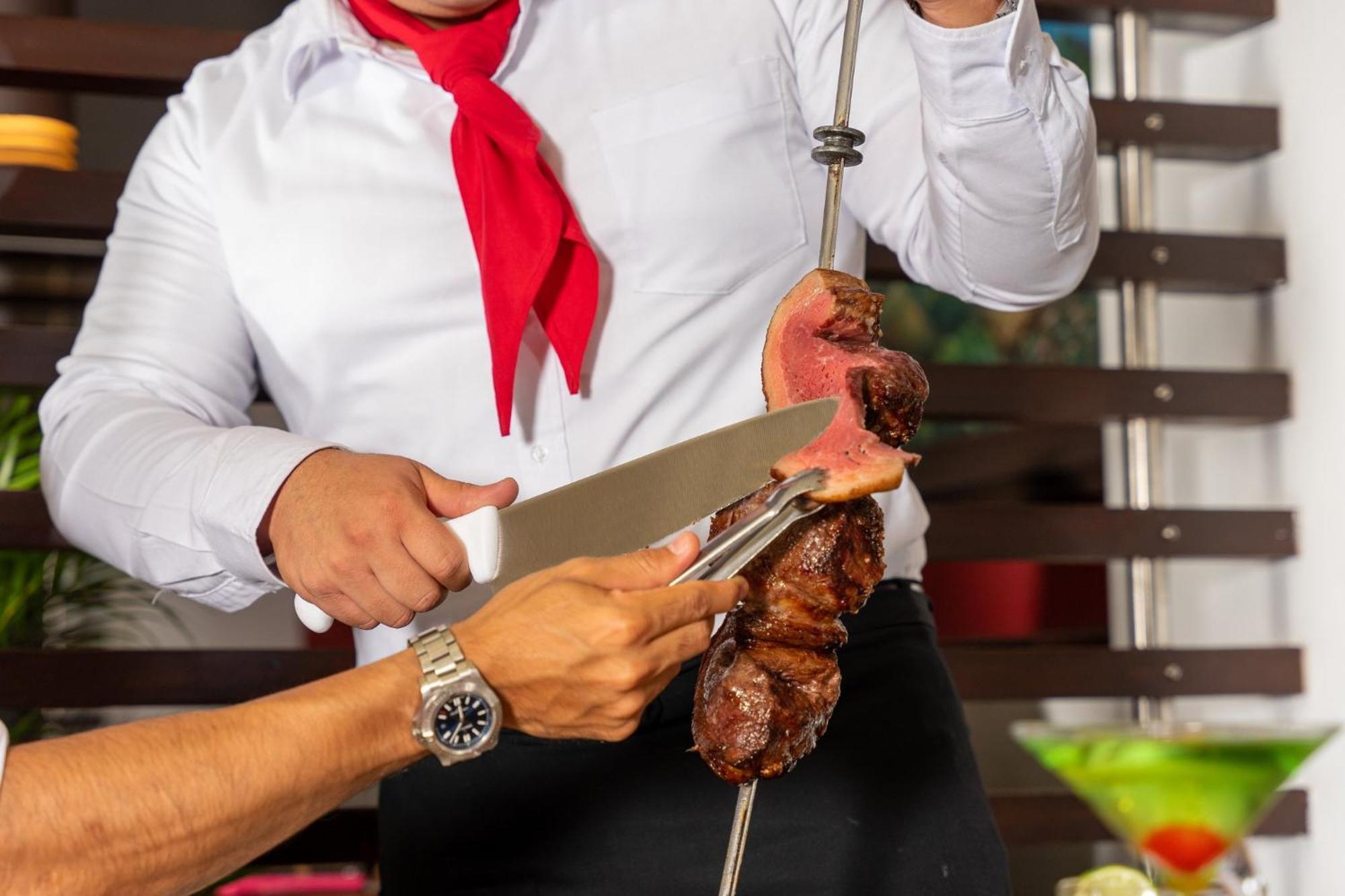 Отель Real Intercontinental San Salvador By Ihg Экстерьер фото