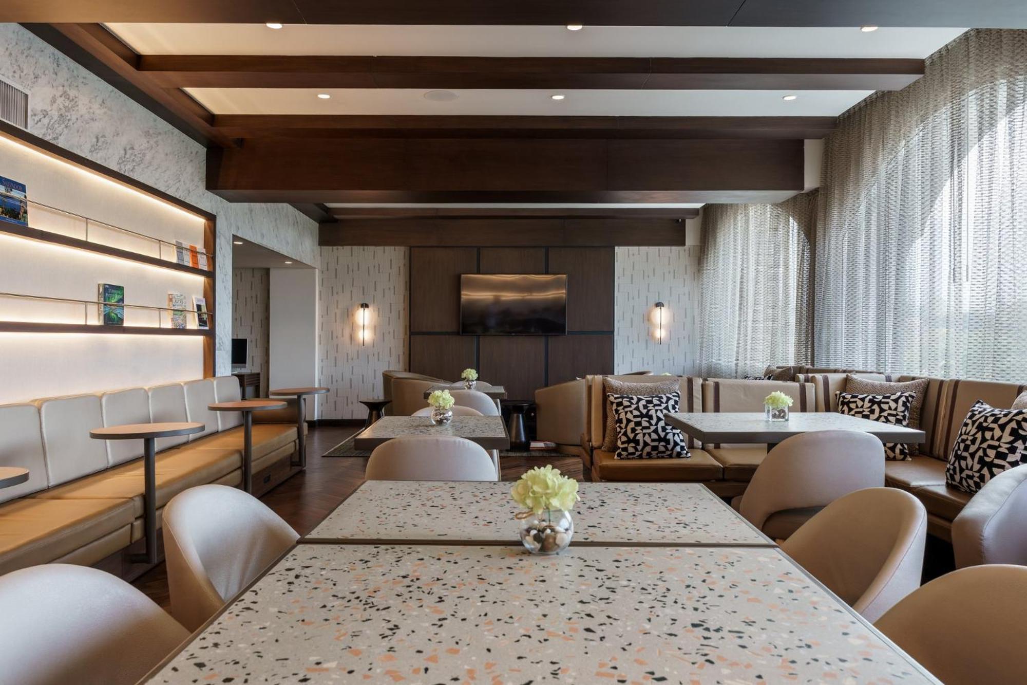 Отель Real Intercontinental San Salvador By Ihg Экстерьер фото